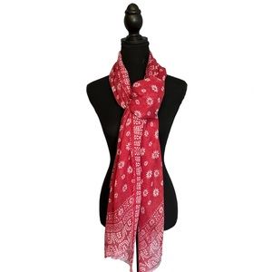 NWOT Lulus Red and White Daisy Print Scarf